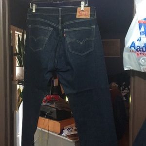 Levi’s 501 original 5 button fly